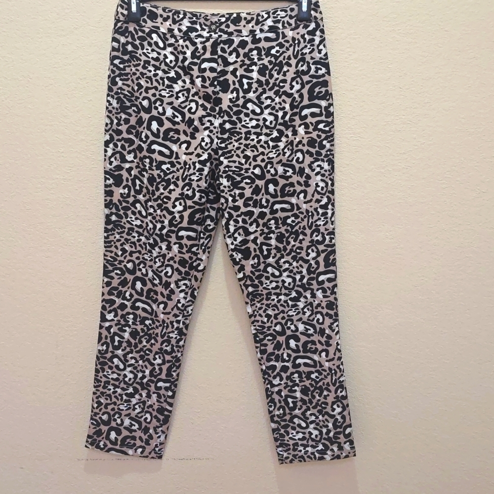 Leopard print polyester cropped slacks !!Buy 3 for $15!!